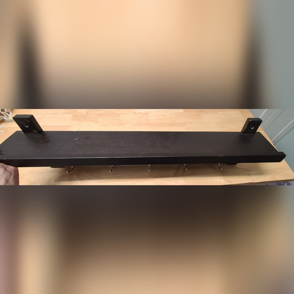 Wall-Mounted Coat Rack with 5 Hooks - Picture 2 of 3